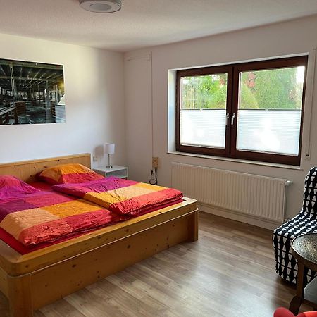 Ruhige Wohnung In Feldrandlage Massenbachhausen Extérieur photo